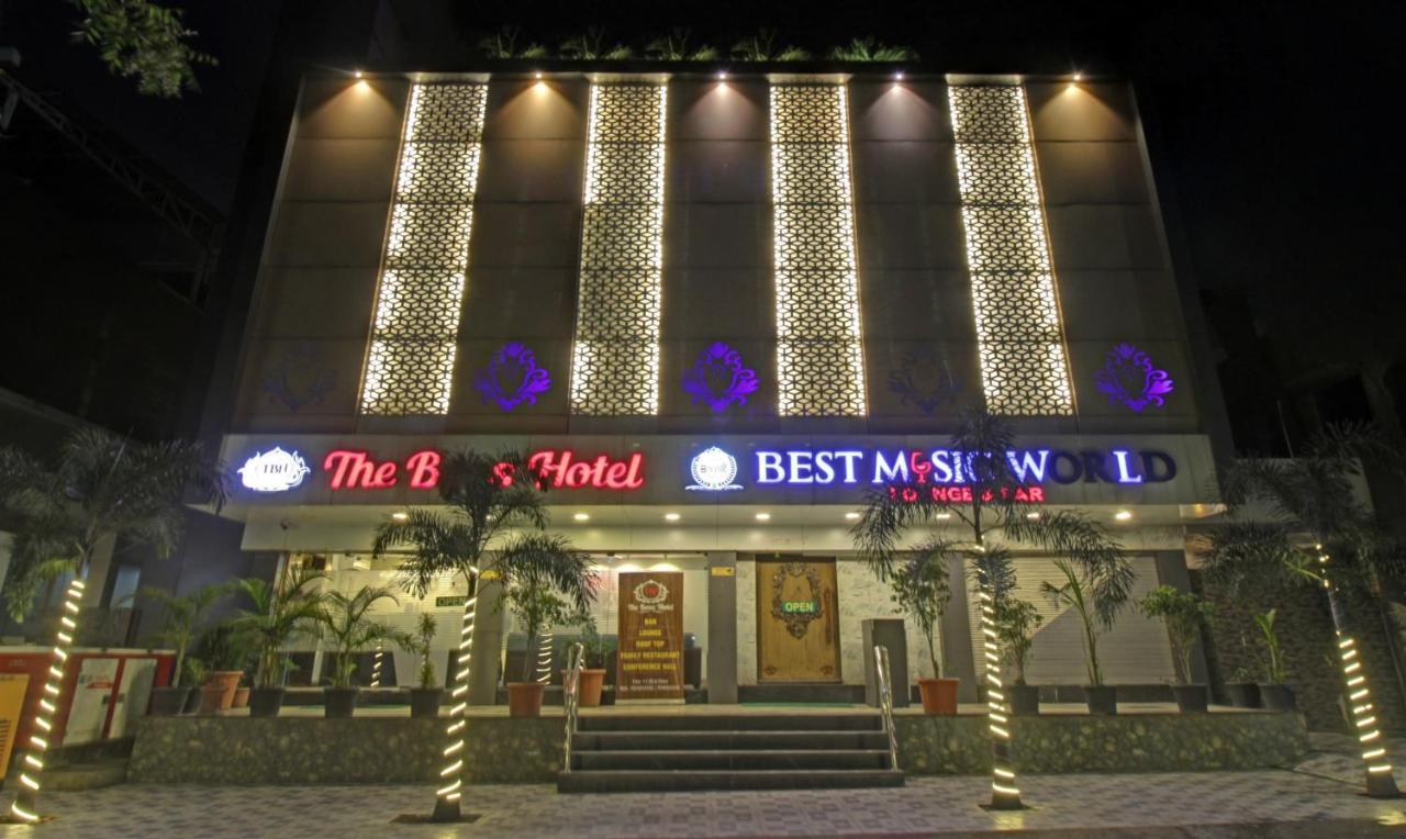 Treebo The Boss Rāipur Exterior foto